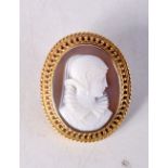 A VINTAGE YELLOW METAL CAMEO BROOCH. 5 grams. 2.5 cm x 2 cm.