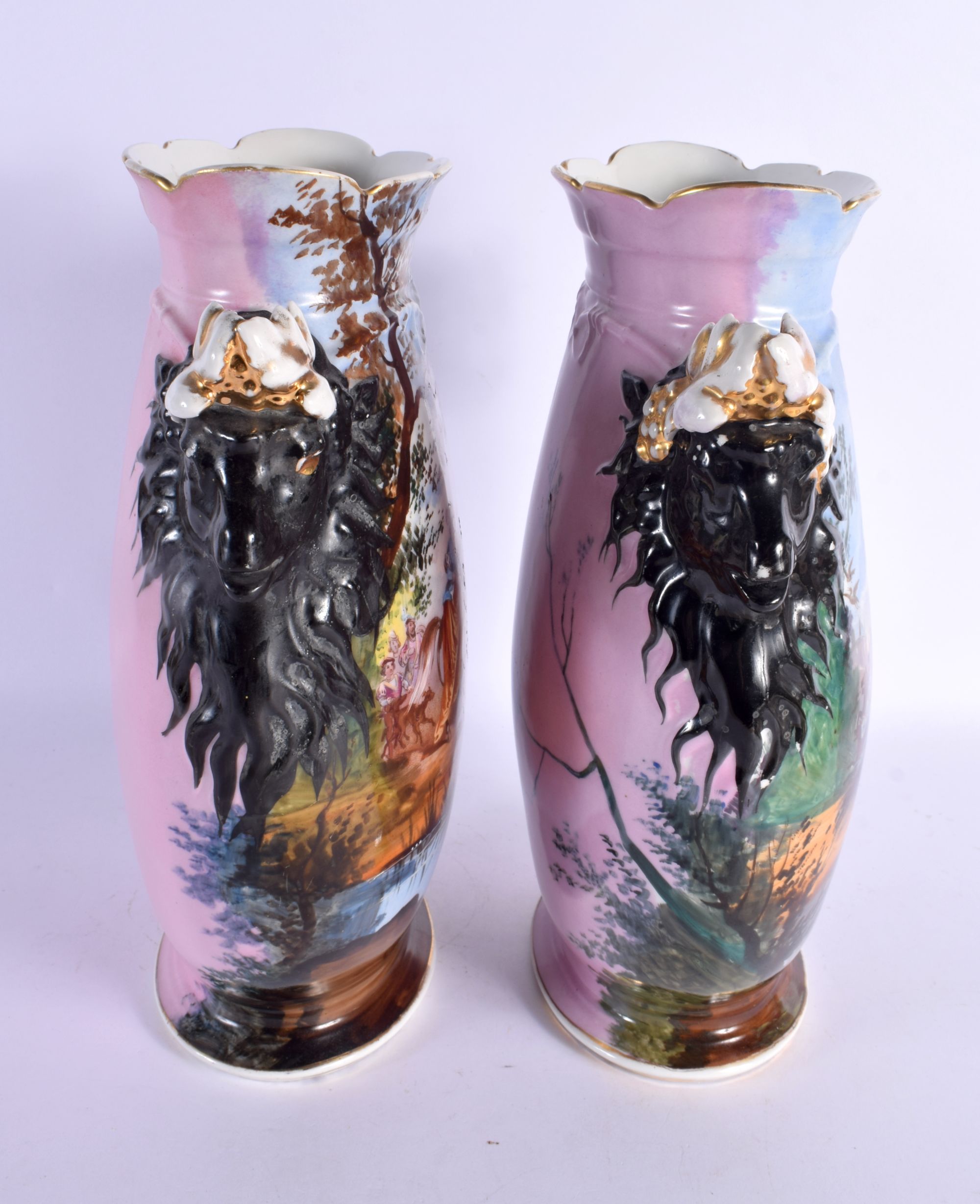 A PAIR OF 19TH CENTURY FRENCH PARIS PORCELAIN VASES painted with figures in landscapes. 34 cm x 19 c - Bild 4 aus 7