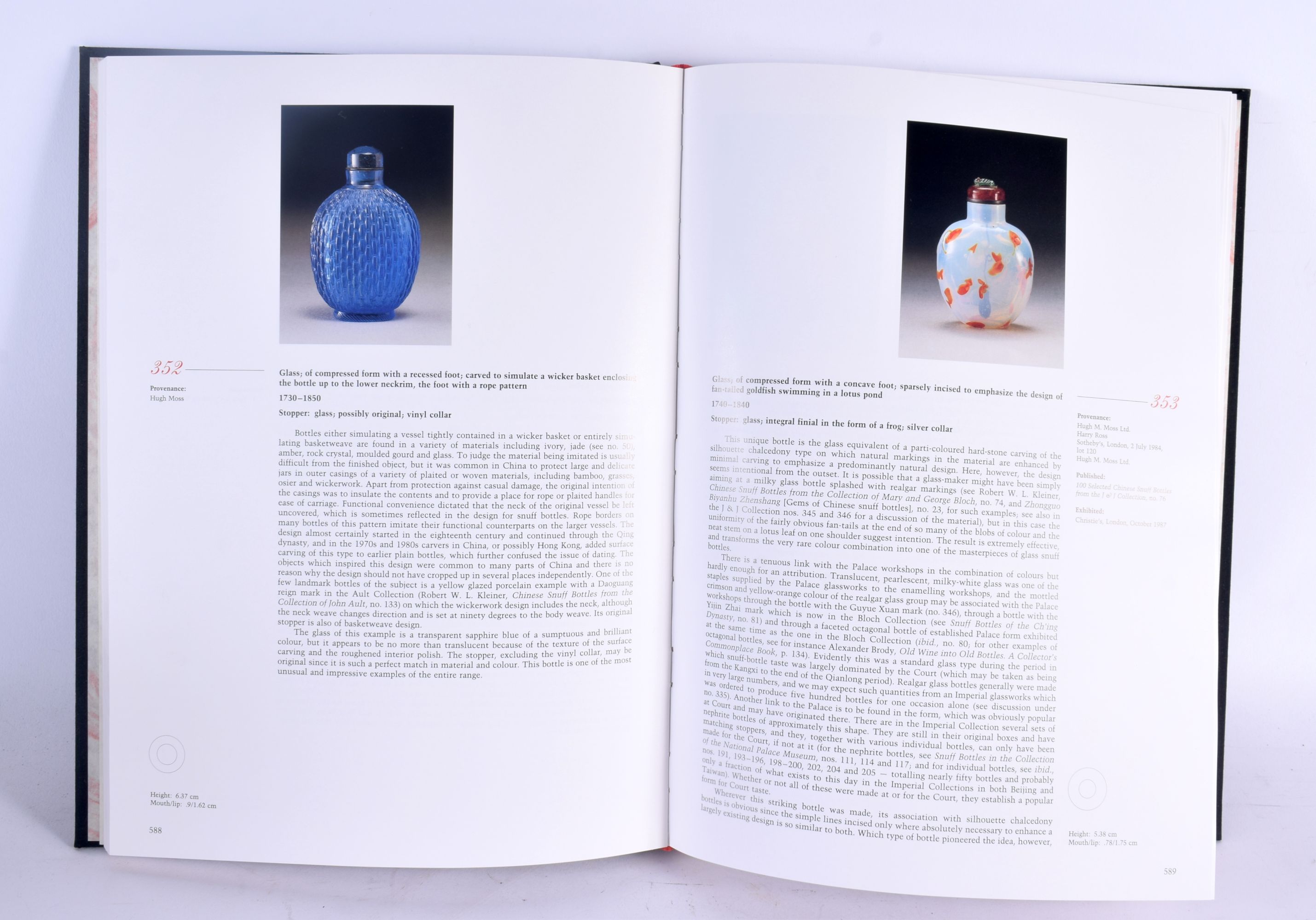 The Art of the Chinese Snuff Bottle, 2 Volumes. (2) - Bild 2 aus 6