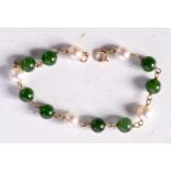 A CHINESE 14CT GOLD PEARL AND JADE BRACELET. 19 cm long.
