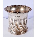 AN ART NOUVEAU SILVER VASE. London 1904. 258 grams. 11.5 cm x 10 cm.