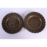 A PAIR OF 19TH CENTURY EUROPEAN BRONZE DISHES. 19 cm wide.