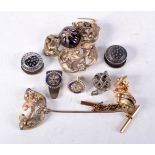 ASSORTED JEWELLERY. 33 grams. Largest 4 cm x 3.5 cm. (qty)