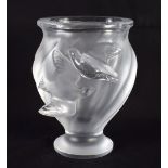 A FRENCH LALIQUE GLASS BIRD VASE. 13.5 cm high.