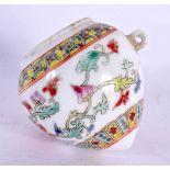 A VINTAGE CHINESE PORCELAIN BIRD FEEDER. 5 cm x 4.75 cm.