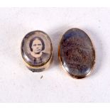 TWO 18TH CENTURY MOURNING BUTTONS. Largest 1.3cm x 0.9cm, total weight 1.6g )2)