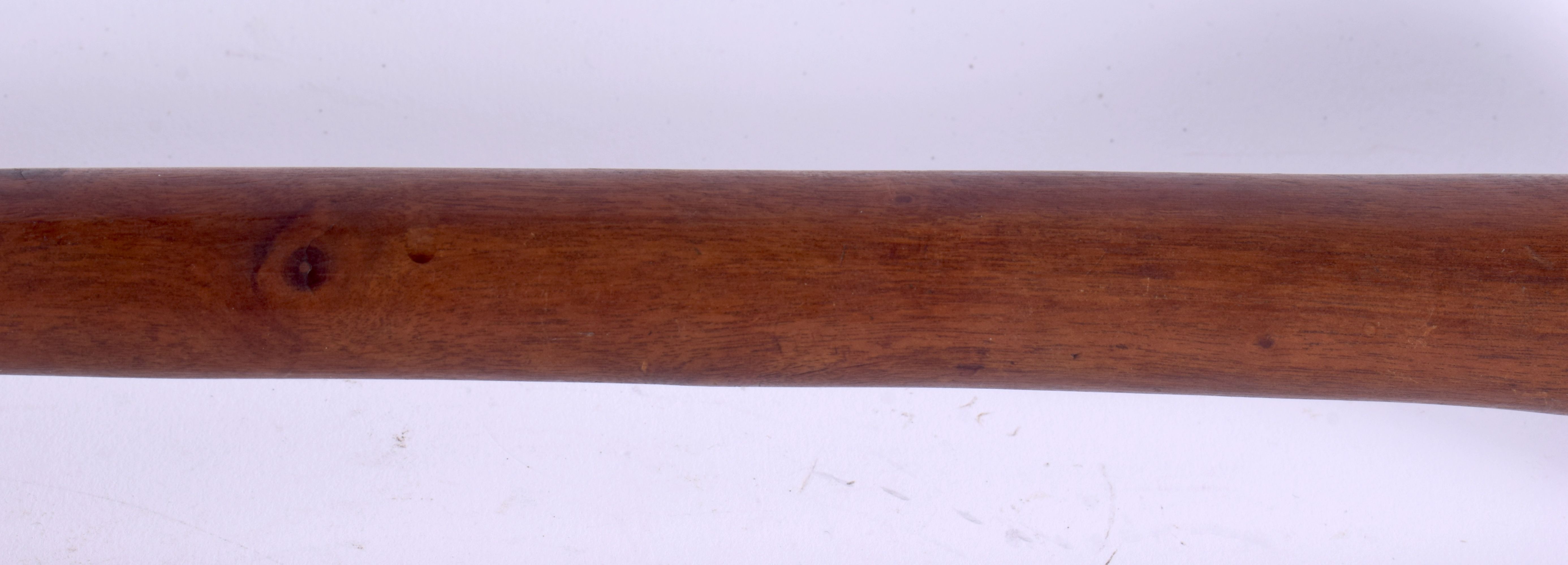 AN EARLY 20TH CENTURY TRIBAL CARVED WOOD THROWING CLUB with dimpled terminal. 47 cm long. - Image 6 of 8