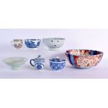 Collection of oriental porcelain, a custard cup and cover, glazed bowl, two blue and white bowls, on