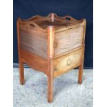 A GEORGE III COMMODE CHEST. 75 cm x 56 cm.