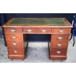 A GEORGE III STYLE LEATHER INSET DESK. 118 cm x 75 cm x 60 cm.