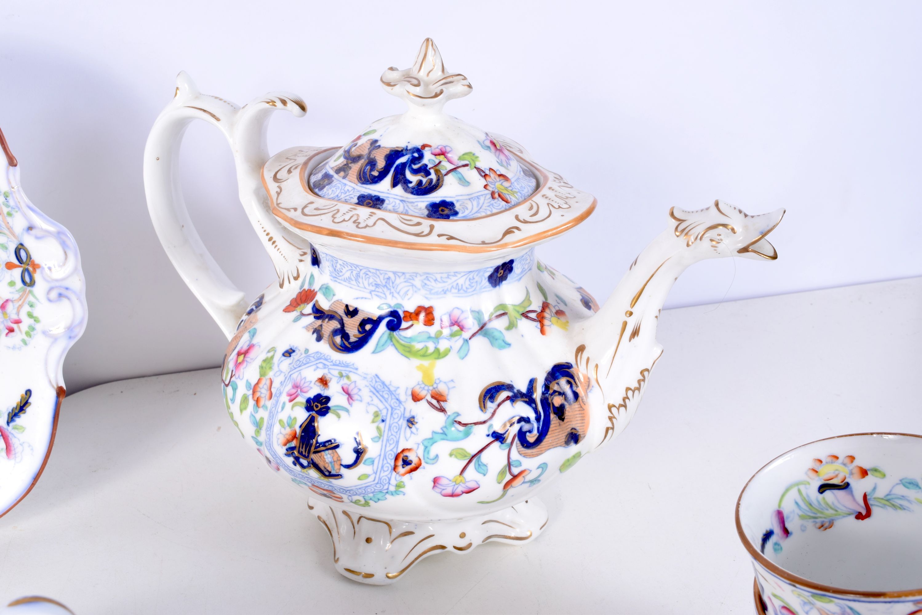 A 19th Century Meissen style part tea service 22 x 28 cm (17) . - Bild 3 aus 6