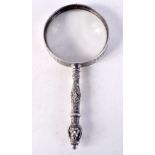 AN EARLY VICTORIAN SILVER MAGNIFYING GLASS. 148 grams overall. 17 cm x 5 cm.