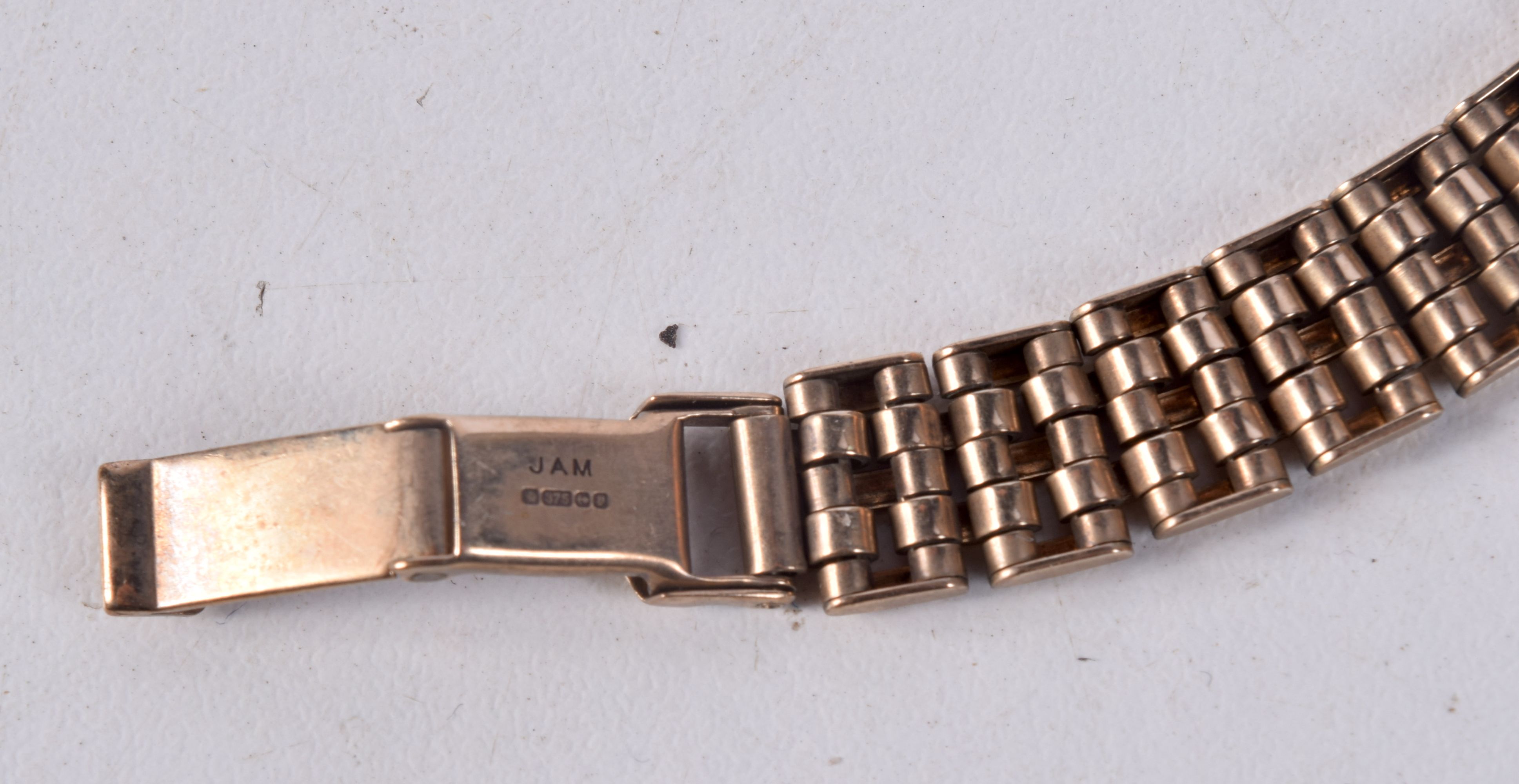 A 9CT GOLD ACCURIST WRISTWATCH with 9ct gold strap. 22 grams. 2 cm wide inc crown. - Bild 5 aus 5