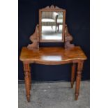 A VICTORIAN MAHOGANY DRESSING TABLE. 142 cm x 75 cm.