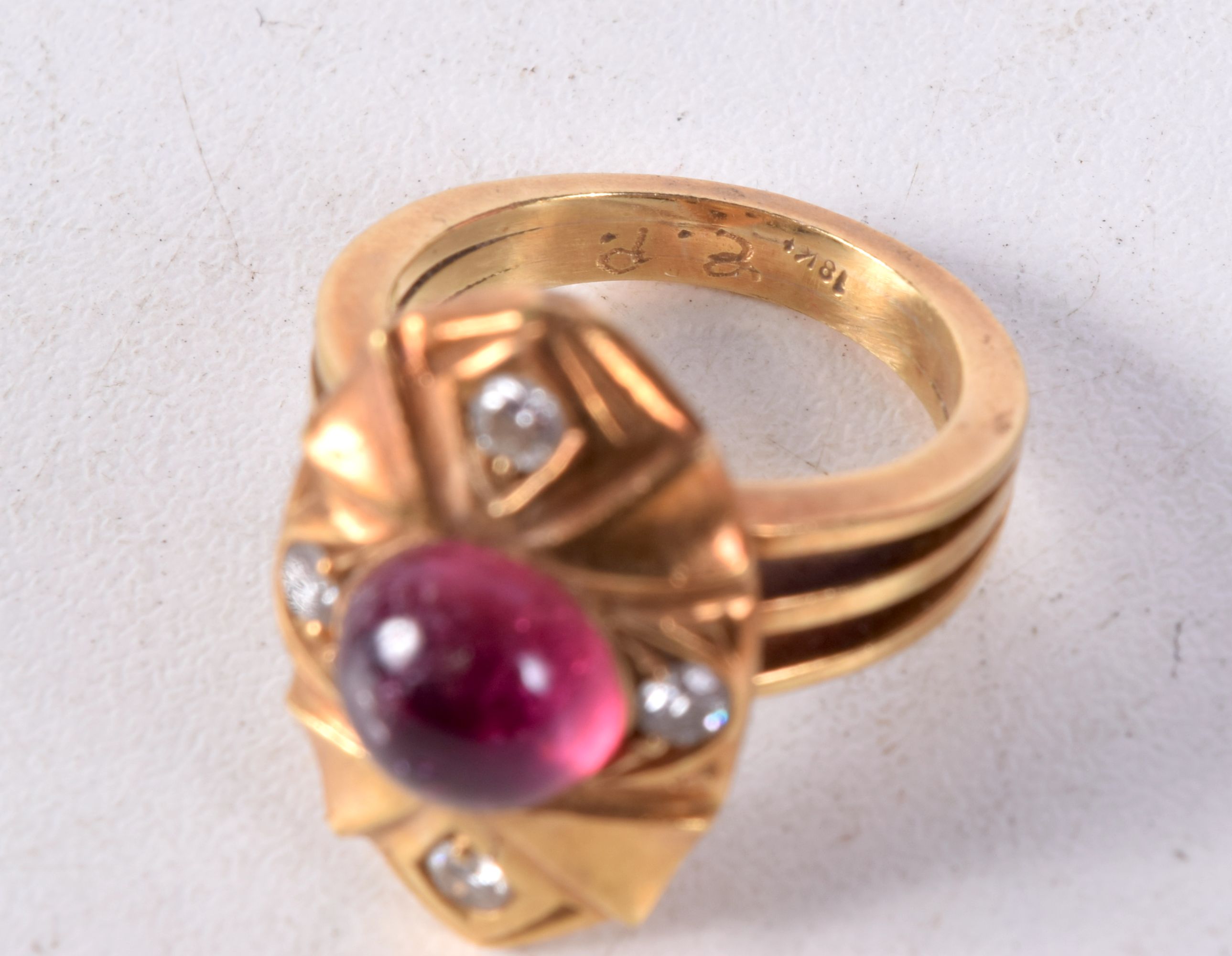 A GOOD 18CT GOLD DIAMOND AND RUBY RING. 11 grams. M. - Bild 3 aus 3