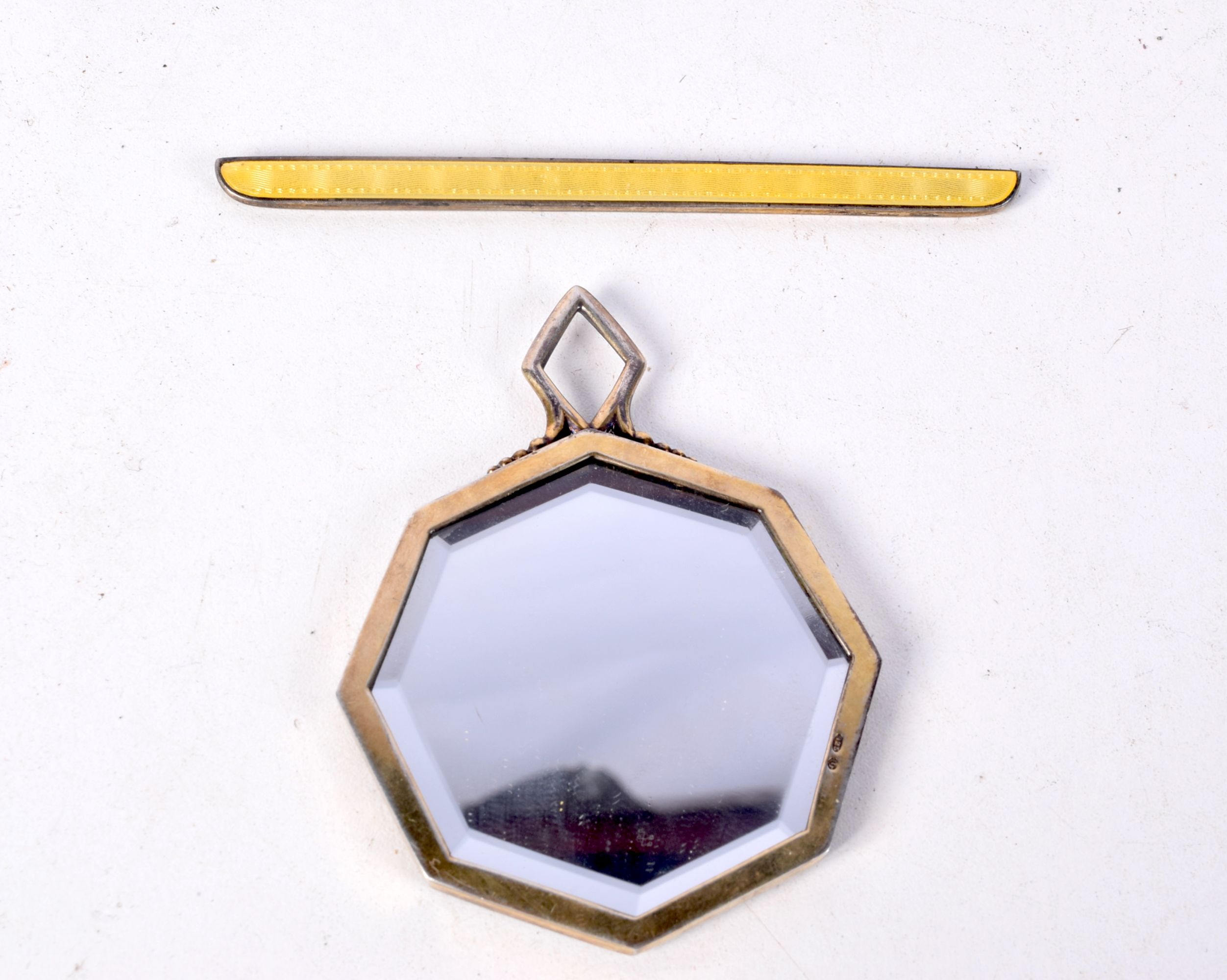 A small enamelled mirror together with a comb holder largest 11 cm (2).