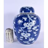 A LARGE 19TH CENTURY CHINESE BLUE AND WHITE PORCELAIN GINGER JAR AND COVER Kangxi style. 31 cm x 18