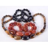 AGATE NECKLACES etc. Largest 77 cm long. (qty)