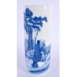 A CHINESE BLUE AND WHITE PORCELAIN BRUSH POT 20th Century. 15 cm high.