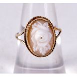 A 9CT GOLD CAMEO RING. 2.6 grams. M.