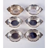 A SET OF SIX SILVER BON BON DISHES. Stamped Sterling, 2.7cm x 9.8cm x 6.2cm, total weight 125.2g (6
