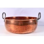 A large vintage copper pot 20 x 40 cm