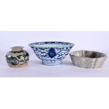AN EARLY CHINESE BLUE AND WHITE WATER DROPPER together with a bowl & brush washer. Largest 15 cm wid