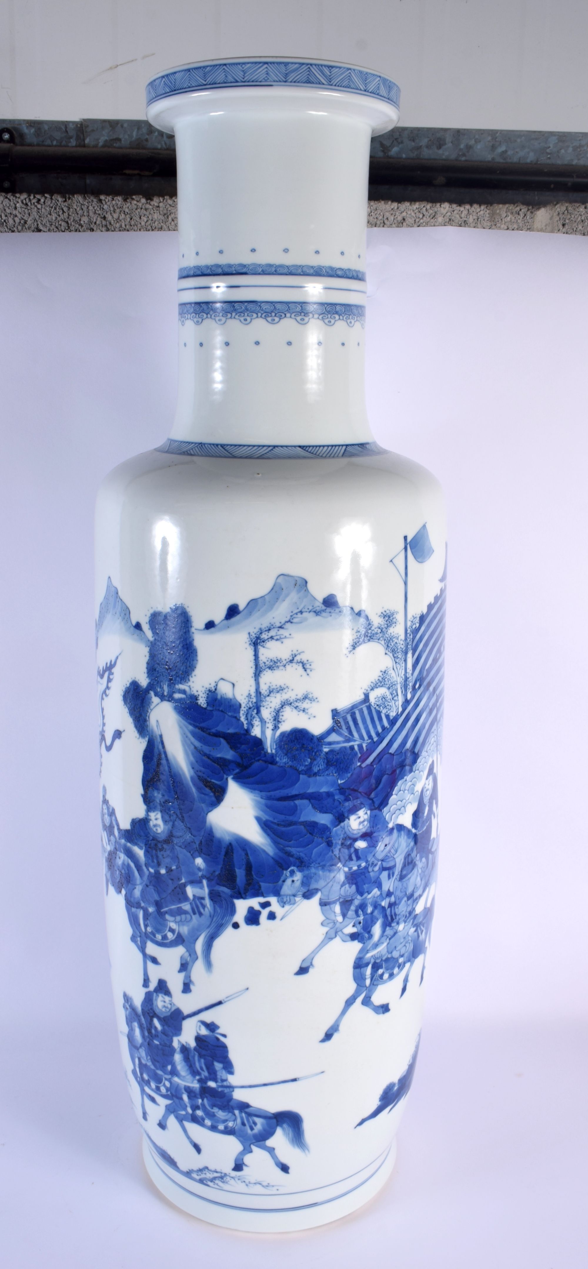 A LARGE CHINESE BLUE AND WHITE PORCELAIN ROLWAGEN VASE probably 19th century, bearing Kangxi marks t - Bild 4 aus 22