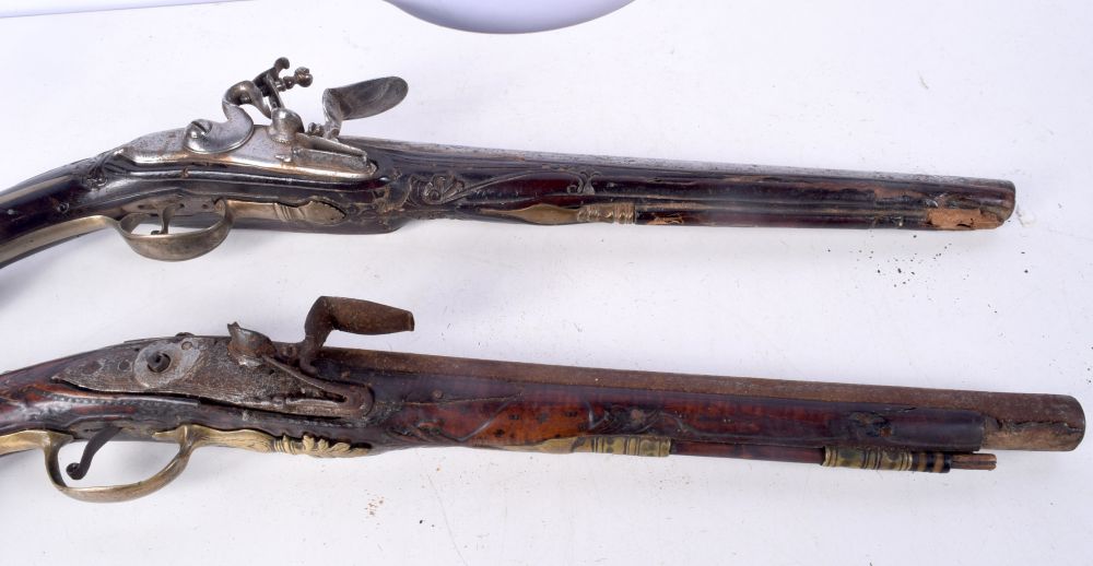 A pair of antique flintlock pistols 53 cm (2) - Bild 3 aus 7