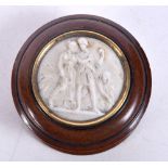 AN ANTIQUE CONTINENTAL WOOD SNUFF BOX. 12.5 grams. 4.5 cm x 2.5 cm.