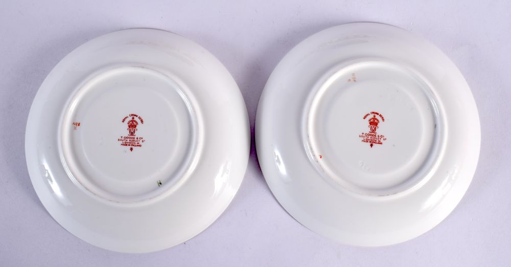 Early 20th century Royal Crown Derby pattern 1128, two cups, saucers and side plates. Plates 16cm d - Image 3 of 9