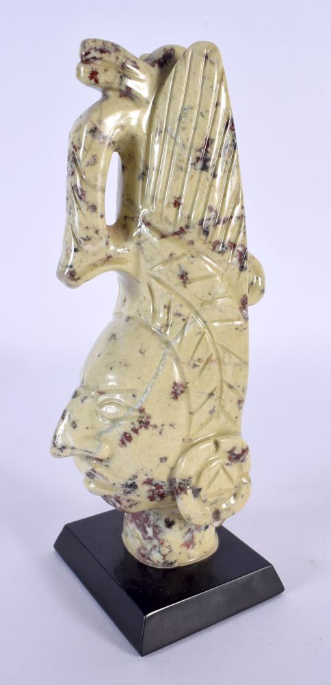 AN UNUSUAL SOUTH AMERICAN IMITATION JASPER POTTERY MAYAN BUST. 19 cm high. - Image 2 of 3