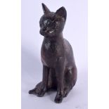 AN EARLY EUROPEAN BRONZE FIGURE OF A SEATED CAT After the Antiquity. 15 cm high.