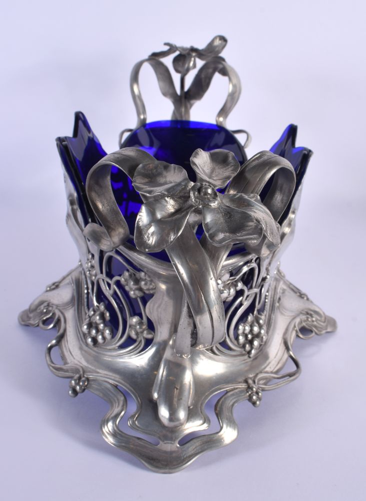 A LOVELY LARGE ART NOUVEAU WMF PEWTER AND BLUE GLASS JARDINIERE formed with opposing dragonflies and - Image 2 of 6