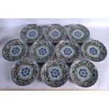 A SET OF TEN 19TH CENTURY JAPANESE MEIJI PERIOD WUCAI DRAGON PLATES painted with foliage and vines.