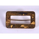 AN EARLY 20TH CENTURY JAPANESE MEIJI PERIOD MIXED METAL BROOCH by Komai II. 3.5 cm x 1.5 cm.