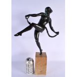 A VERY LARGE ART DECO BRONZE FIGURE OF A NUDE FEMALE modelled holding a floral wreath. 50 cm x 25 cm