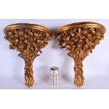 A LARGE PAIR OF COUNTRY HOUSE FLORAL BOUQUET WALL SCONCES. 36 cm x 24 cm.