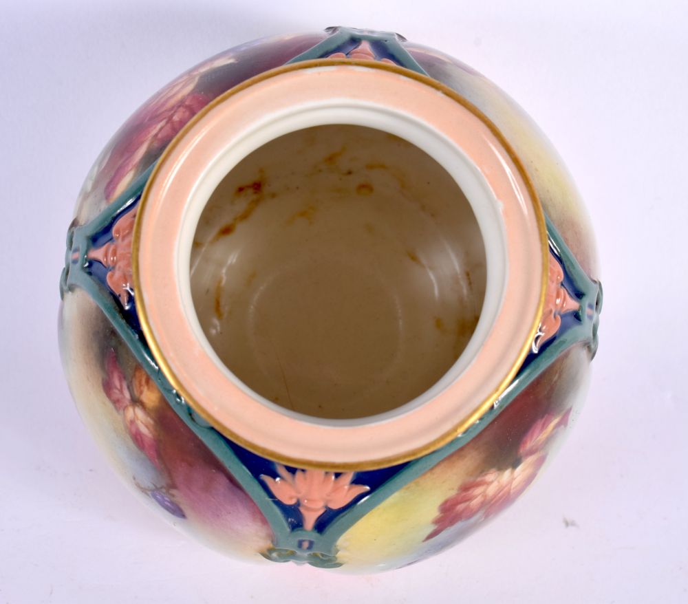 A ROYAL WORCESTER PORCELAIN POT POURRI. 8.5 cm x 8 cm. - Image 3 of 4