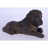 A FINE 18TH CENTURY ENGLISH BRONZE FIGURE OF A LION modelled recumbent. 12 cm x 6 cm.
