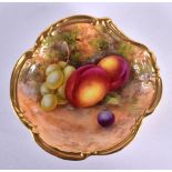 Royal Worcester shaped dish painted with fruit by J. Freeman, signed, date mark 1939. 11.7cm wide