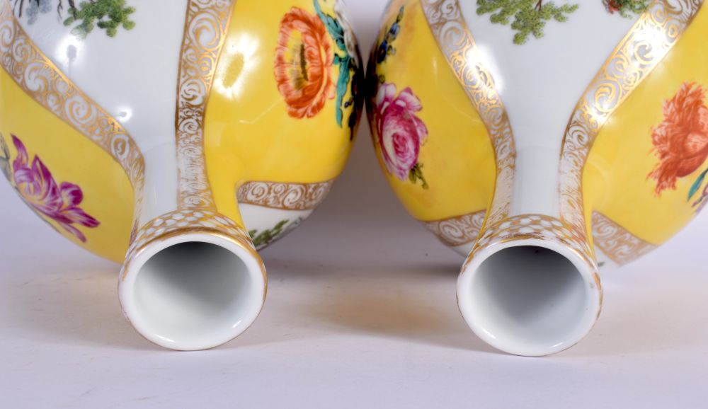 A PAIR OF 19TH CENTURY GERMAN AUGUSTUS REX PORCELAIN VASES painted with figures. 24 cm x 10 cm. - Image 4 of 5