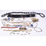 A collection of costume jewellery (Qty)