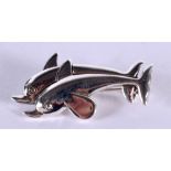 A SILVER DOLPHIN BROOCH. 5 grams. 3.75 cm x 2 cm.