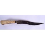 A RARE 12TH / 13TH CENTURY BONE, STEEL AND GOLD INLAID PESHKABZ KNIFE - Afghanistan around 2000, t