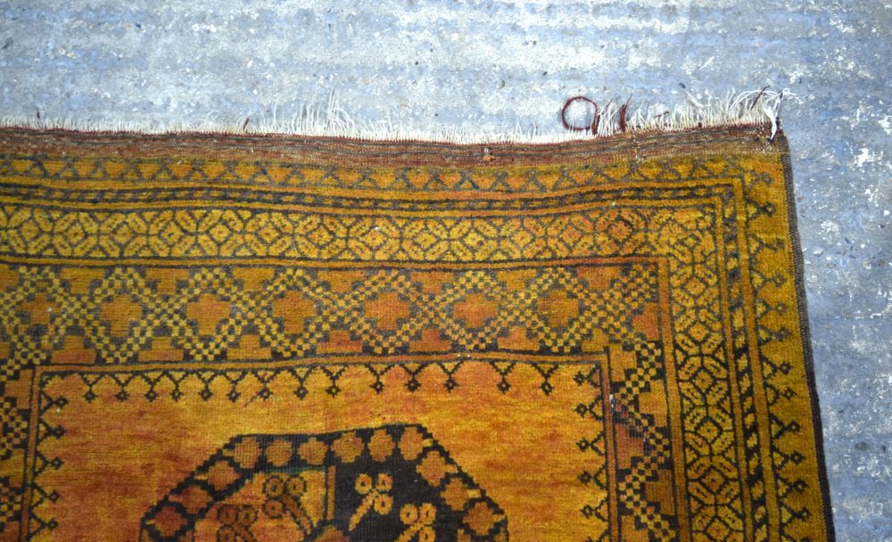 An Afghan rug 157 x 116 cm - Image 5 of 8