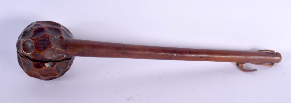 A RARE 19TH CENTURY AFRICAN ZULU TRIBAL KNOBKERRIE THROWING CLUB with concave dimple carved terminal - Image 3 of 4