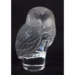 A FRENCH LALIQUE FIGURE OF AN OWL. 9 cm x 4.5 cm.