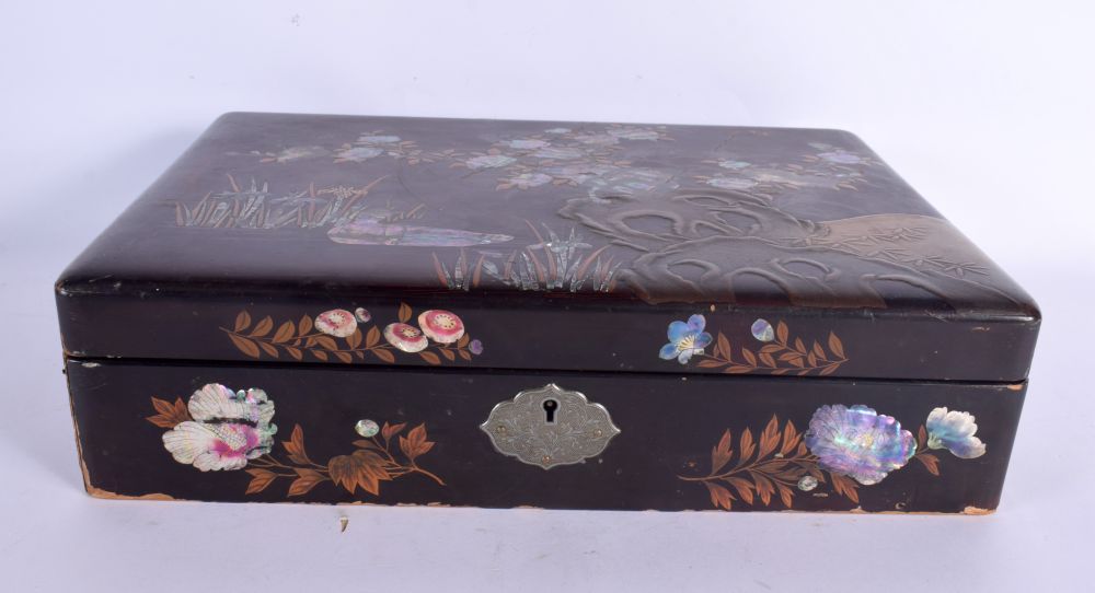 A LARGE EARLY 20TH CENTURY JAPANESE MEIJI PERIOD BLACK LACQUER BOX AND COVER decorated with birds an