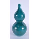 A CHINESE TURQUOISE GLAZED VASE 20th Century. 20 cm high.